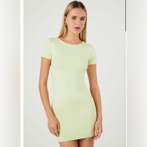 Reversible by Forever21, Size M 💚💛 FITS LIKE A SMALL